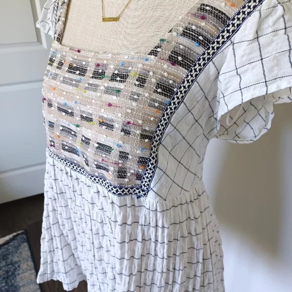 Entro Flutter Sleeve Boho Babydoll Style Top - Picture 3 of 10